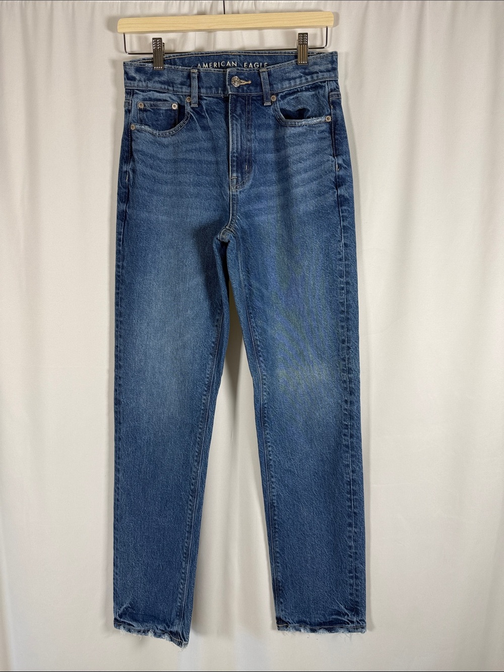 American Eagle Outfitters Women’s Straight Leg Jeans - Medium Blue